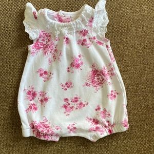 White Floral Eyelet Bubble Romper 0-3 Months